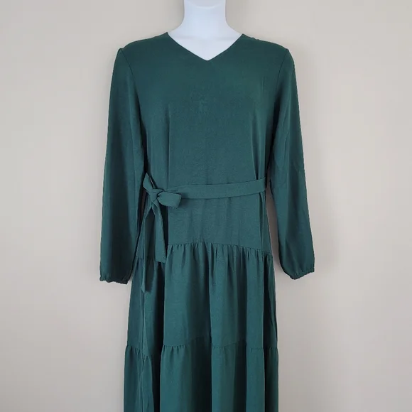 LOVE OLIVE CO 'Walsh' Dress Green Boho Lagenlook Tiered Long Sleeve Maxi NWT - Picture 2 of 7